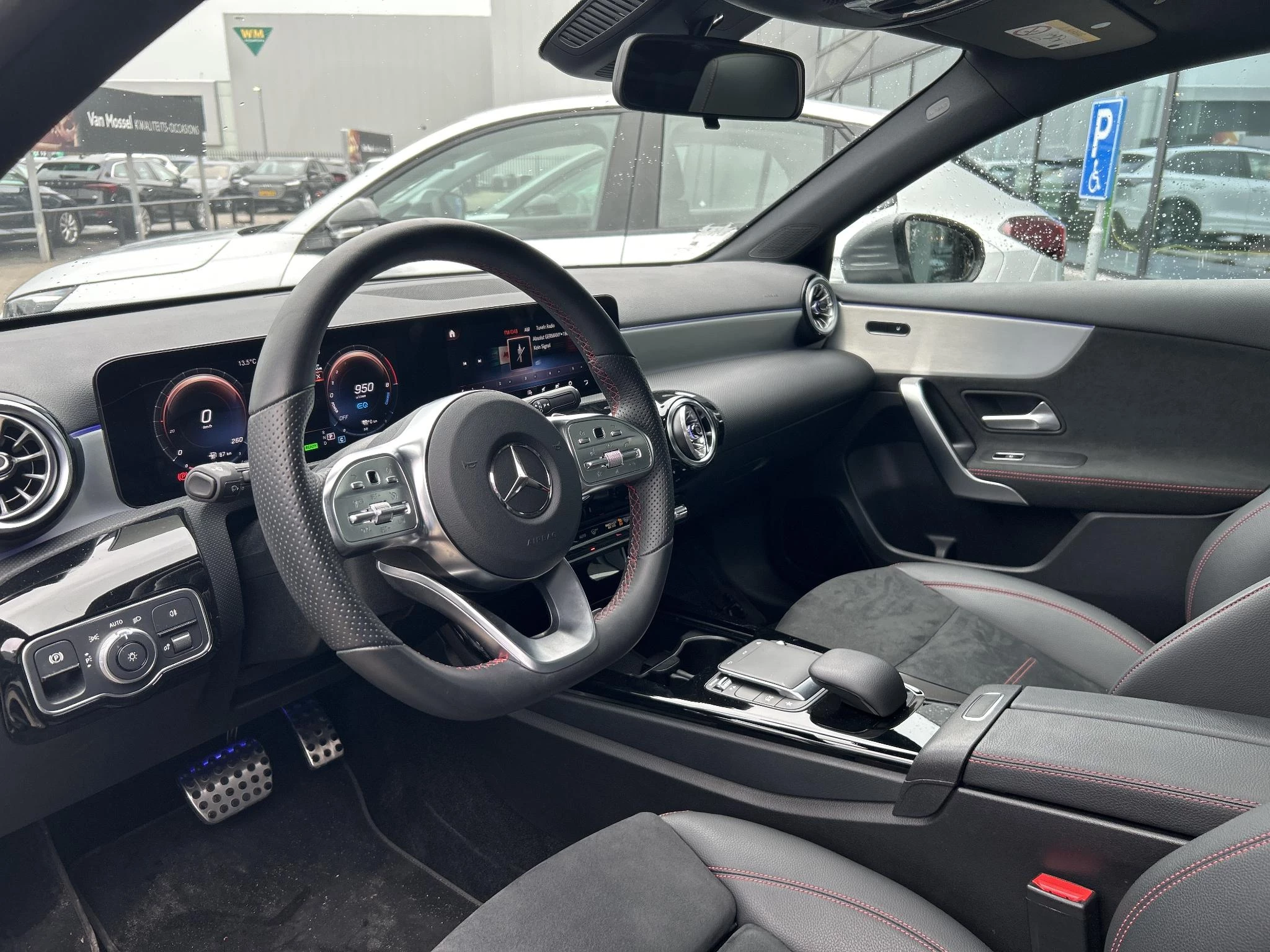 Mercedes-Benz-A-Klasse-image-3