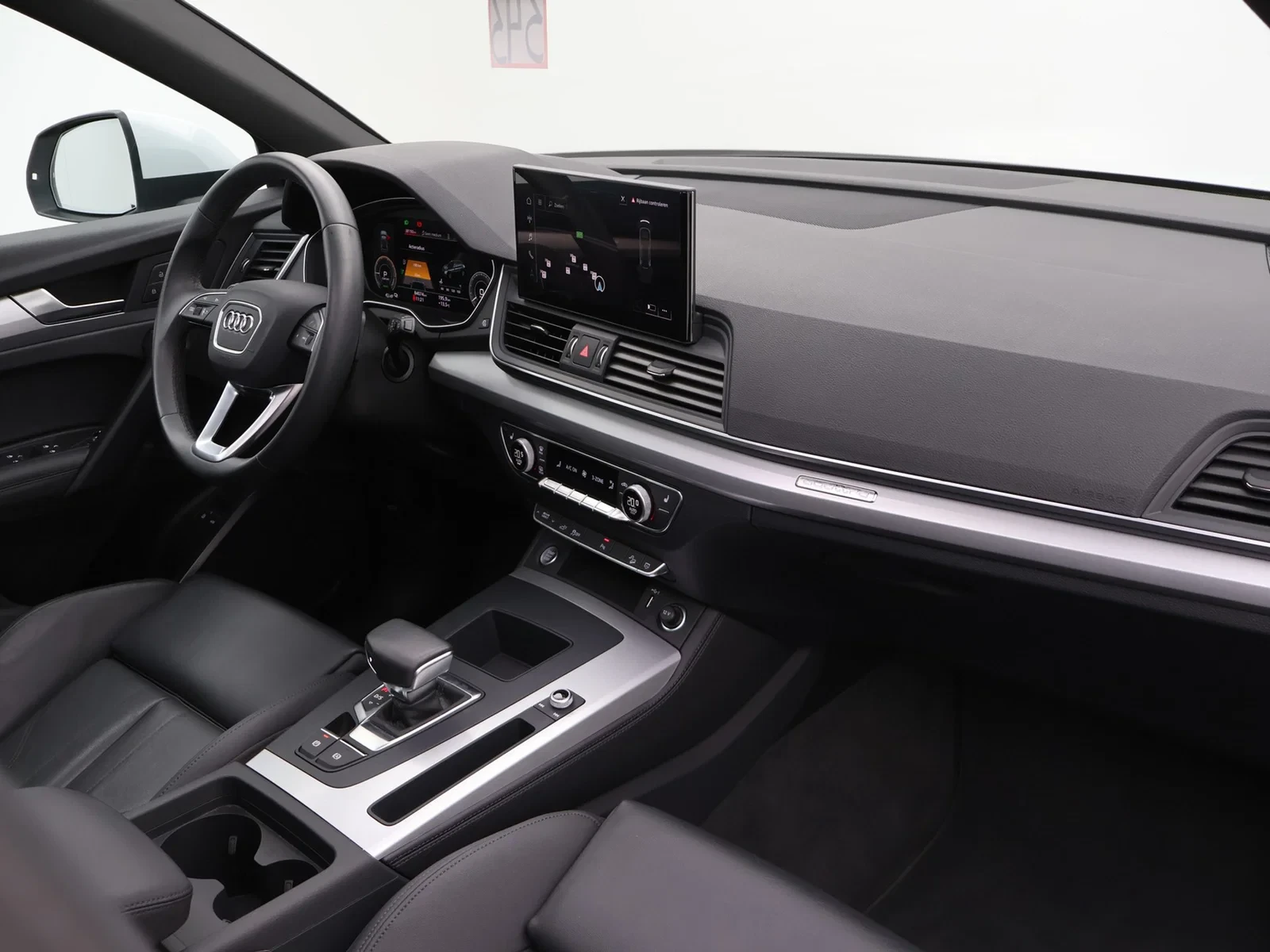Audi-Q5-image-2