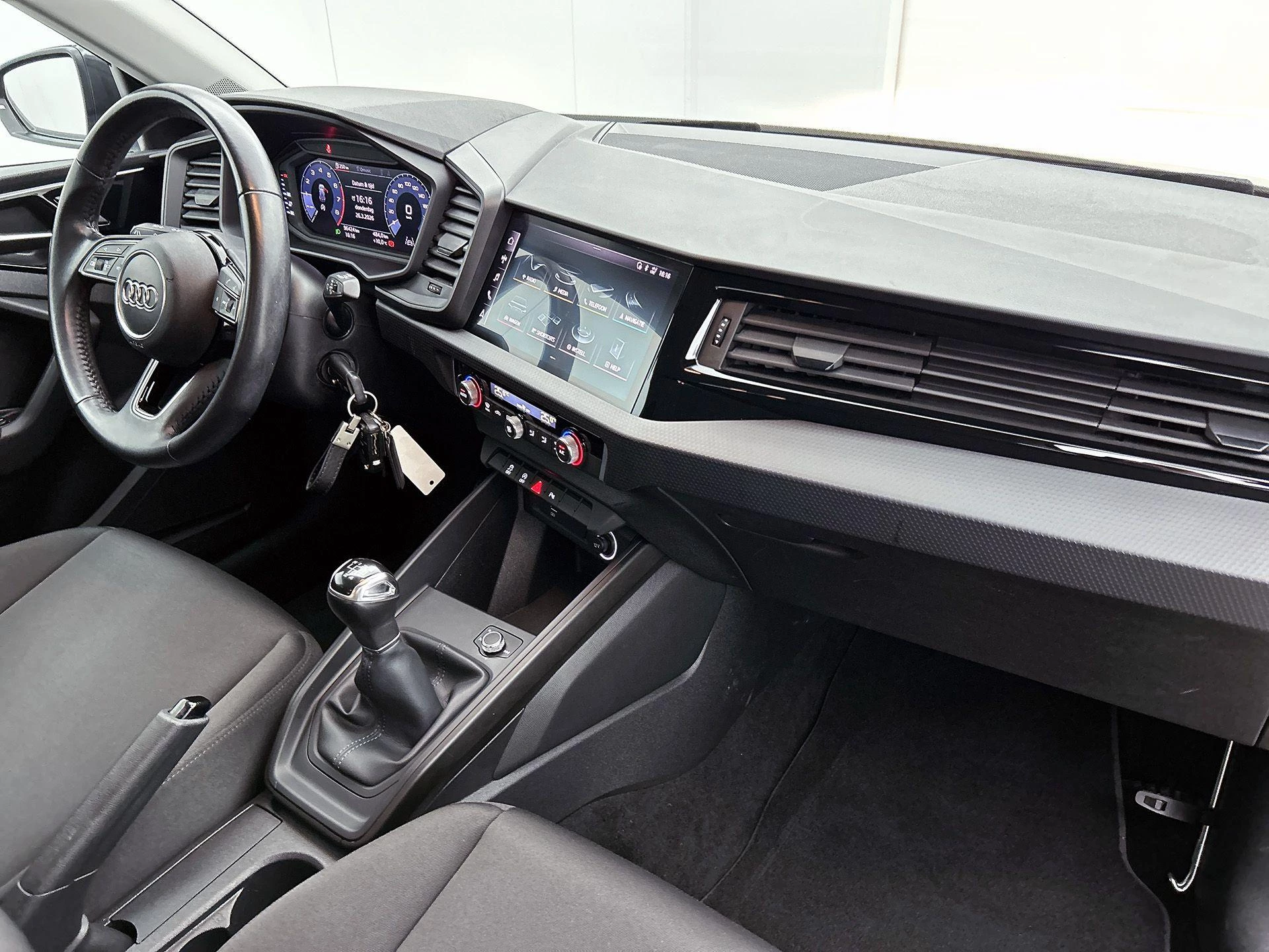 Audi-A1 Sportback-image-10