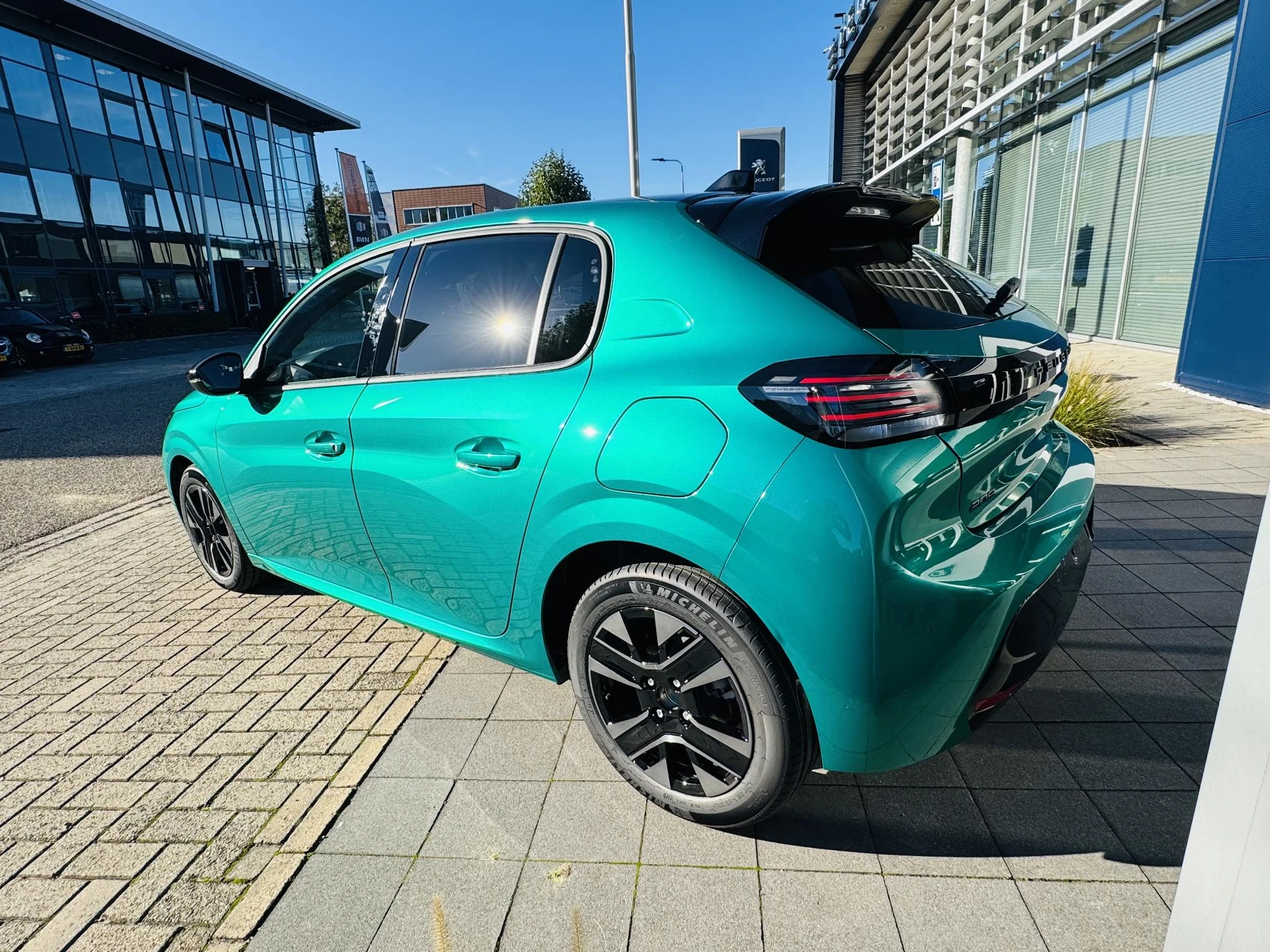 Peugeot-208-image-9