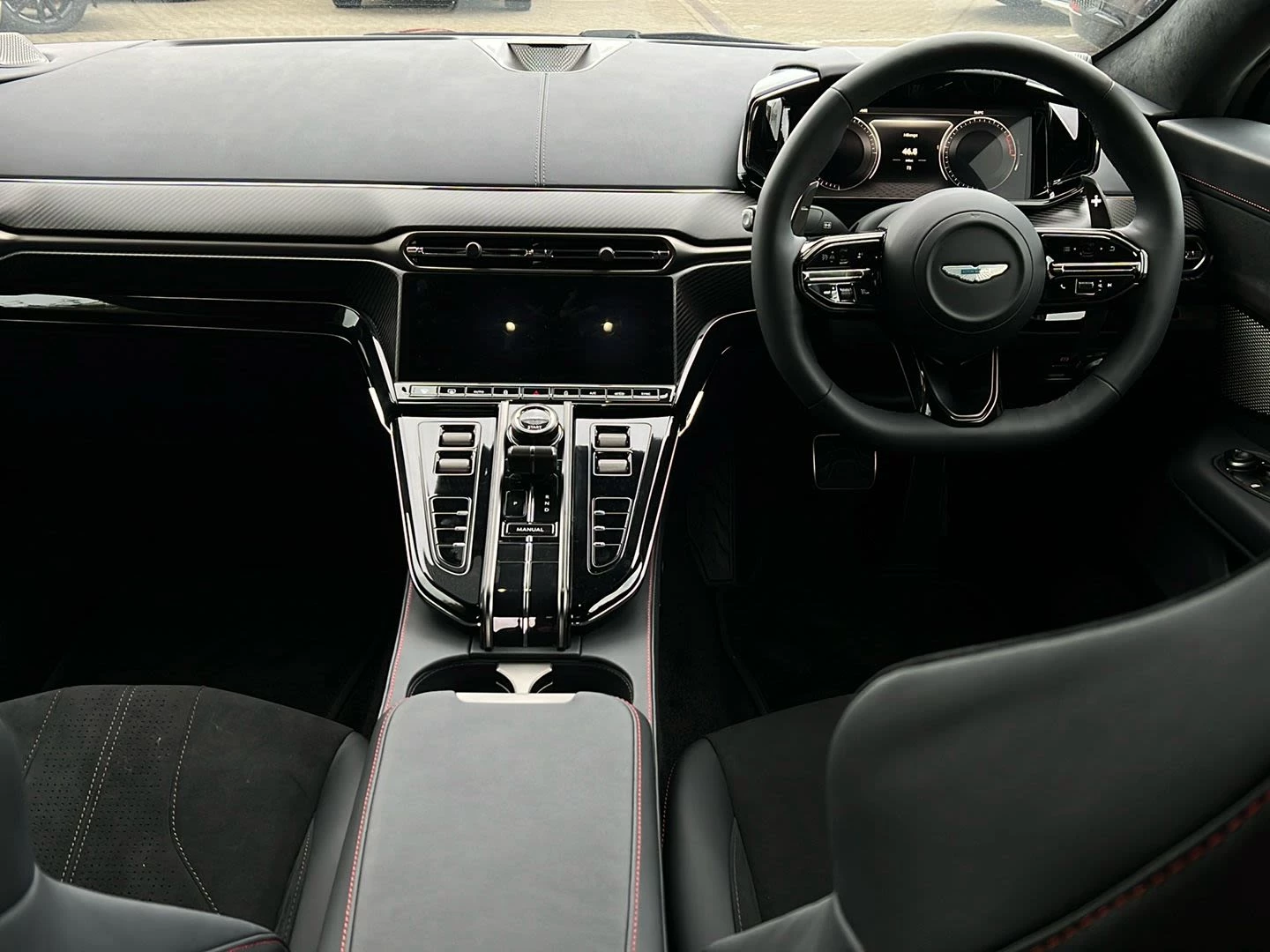 Aston Martin V8 Vantage, image 5