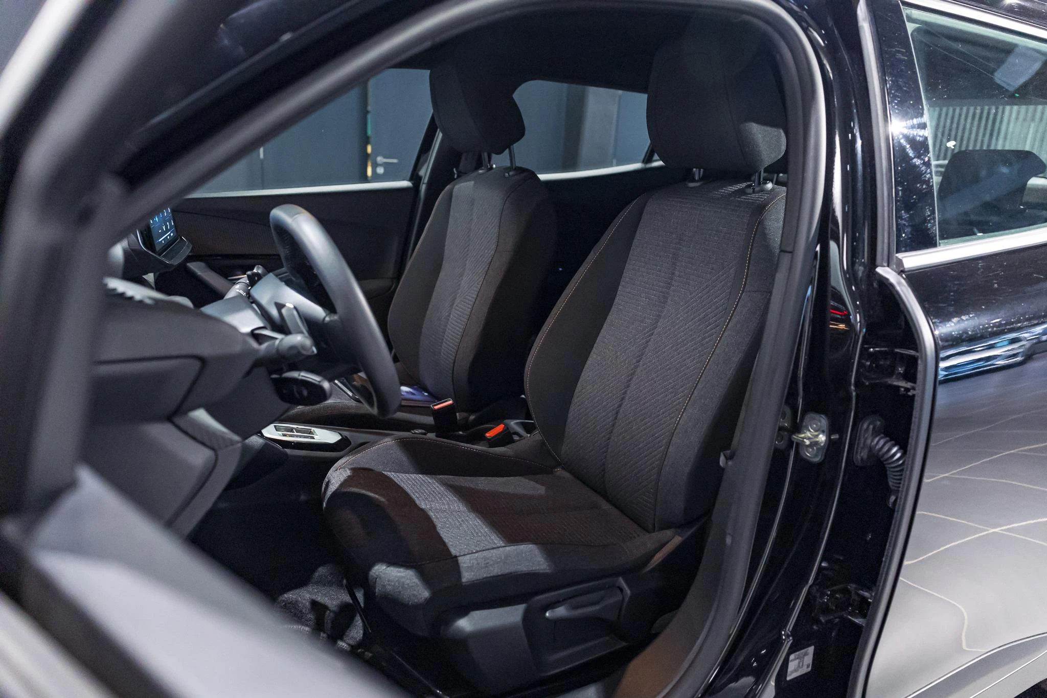 Peugeot-2008-image-8