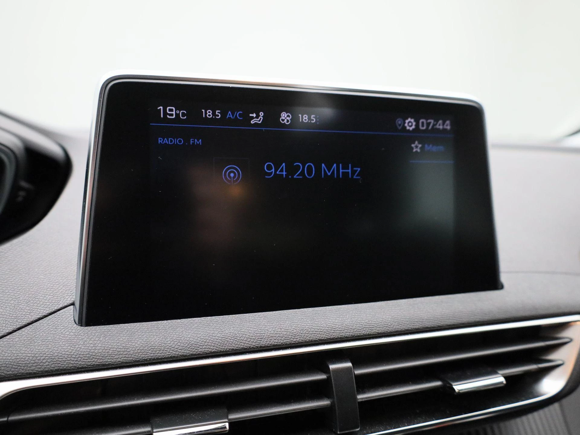 Peugeot-3008-image-26