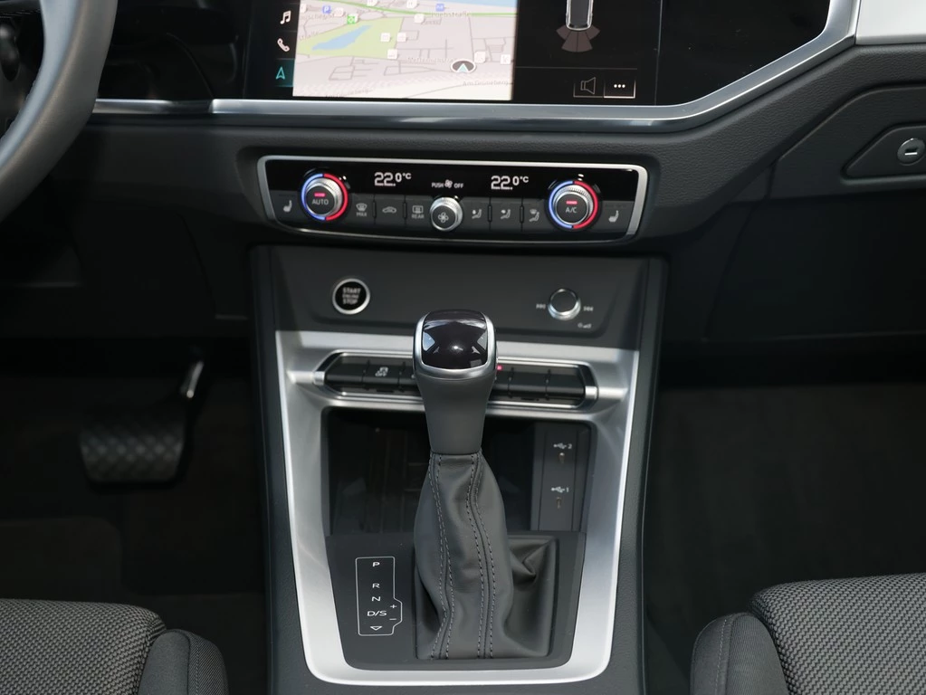 Audi Q3 35 TFSI advanced S-tronic