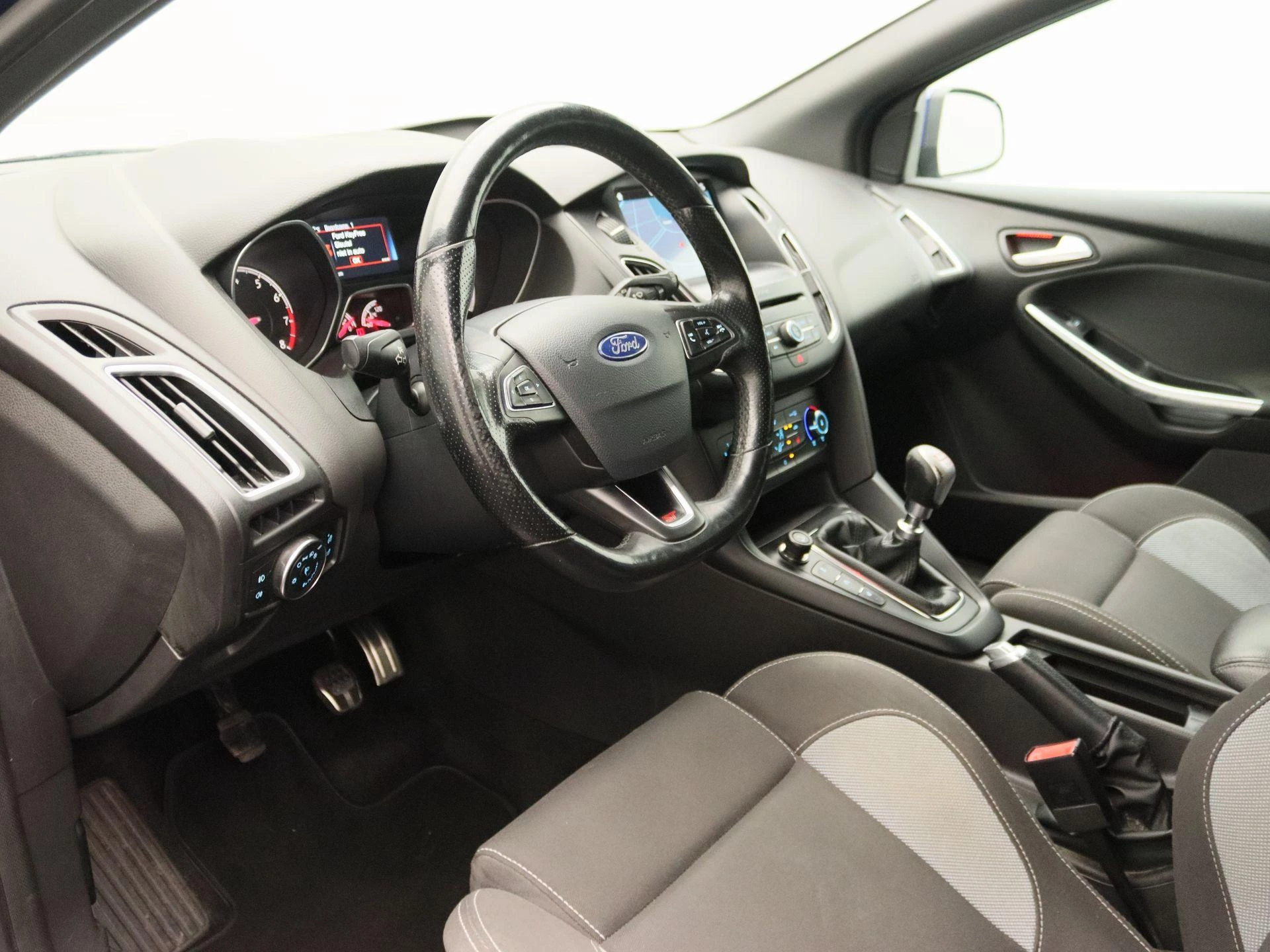 Ford Focus Wagon 2.0 ST