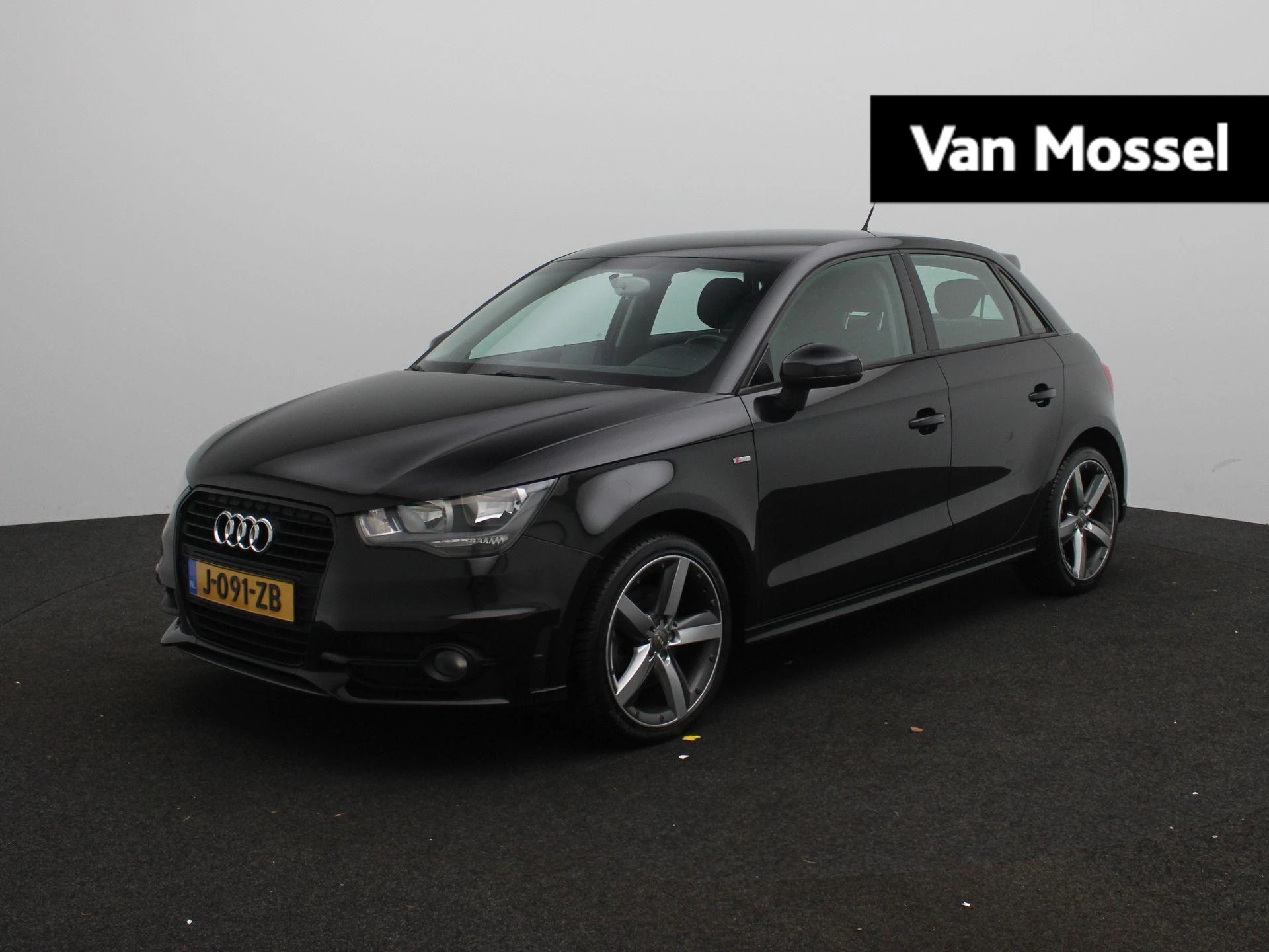 Audi-A1 Sportback-image-0