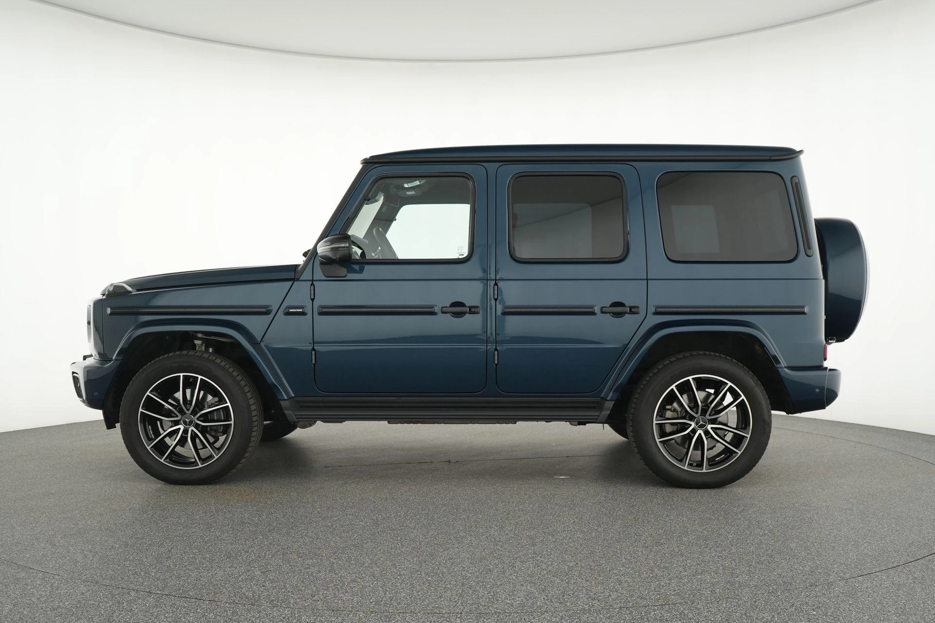 Mercedes-Benz Classe G 500 AMG Line + MANUFAKTUR + BURMESTER + TREKHAAK +