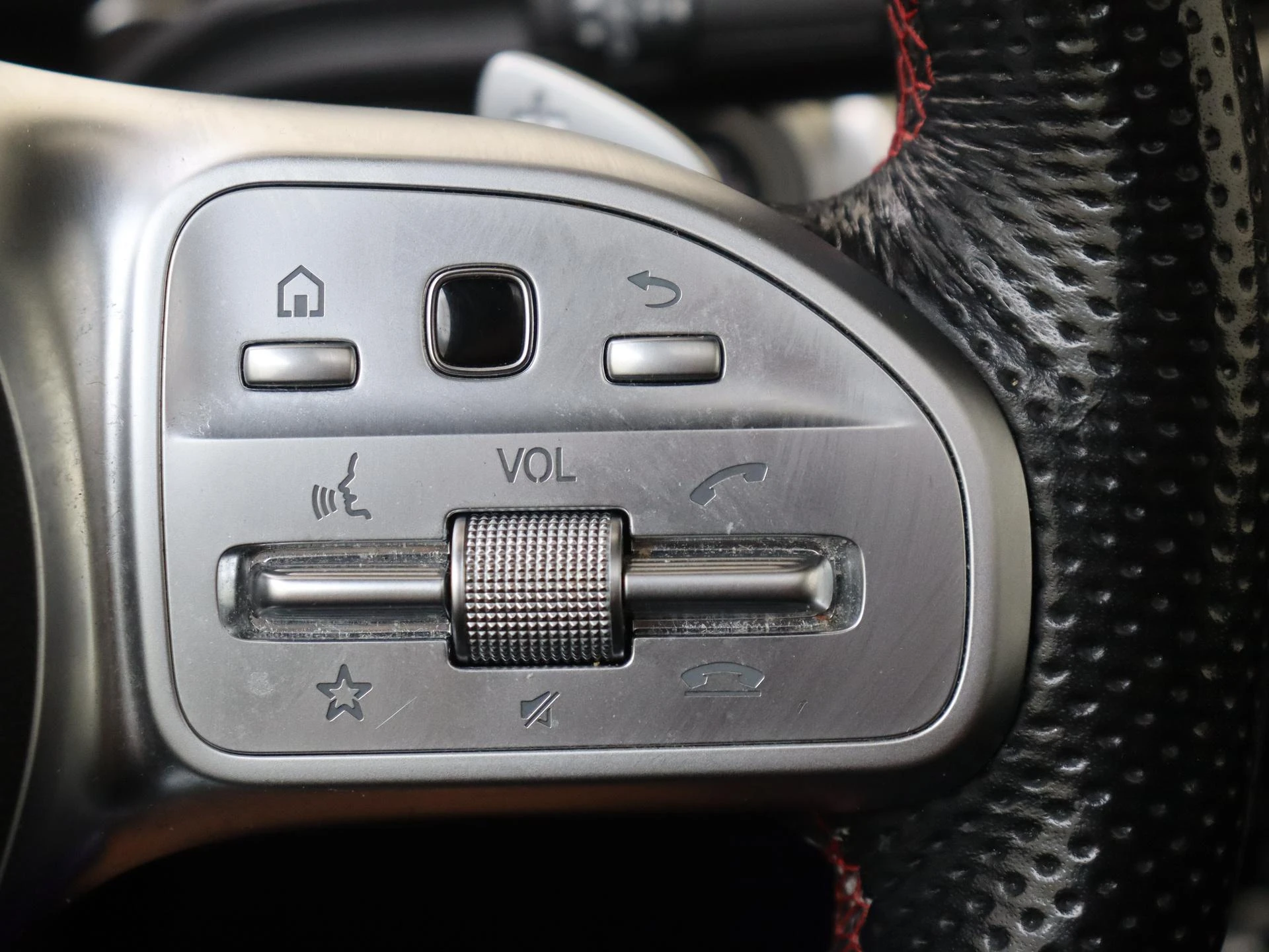 Mercedes-Benz GLB 180 Business Solution AMG