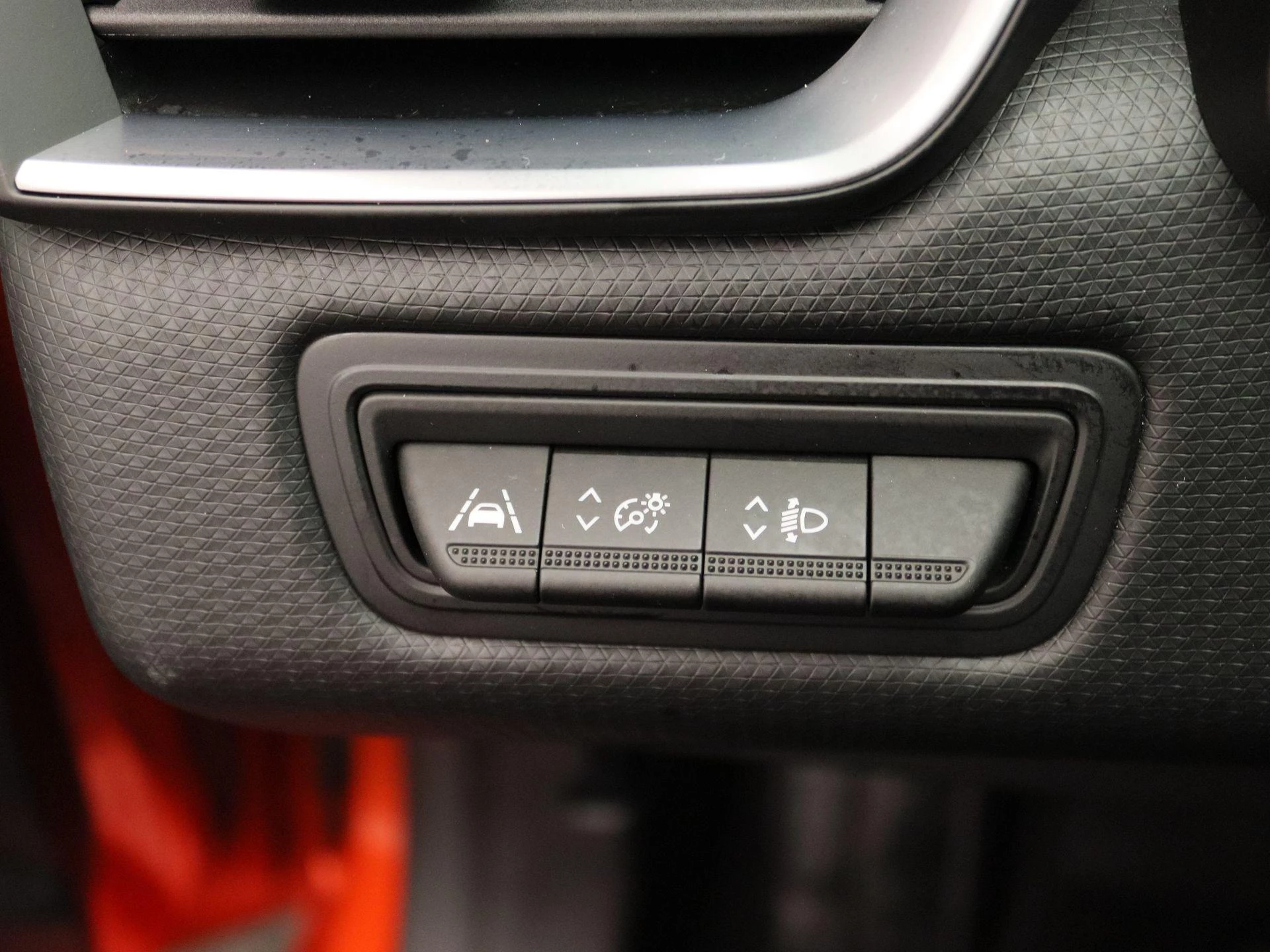 Renault-Clio-image-18