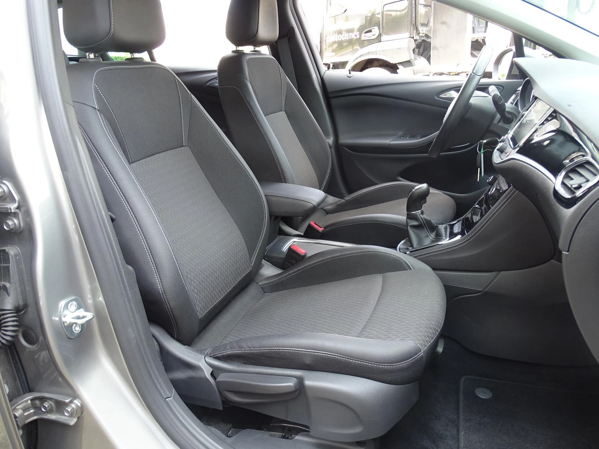 Opel-Astra-image-10