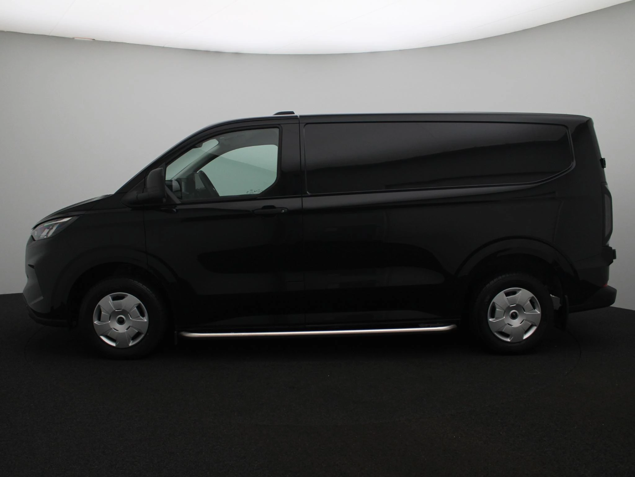 Ford-Transit Custom-image-3