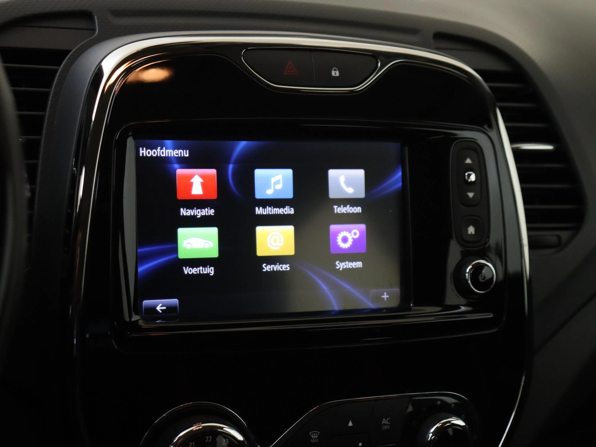 Renault-Captur-image-15