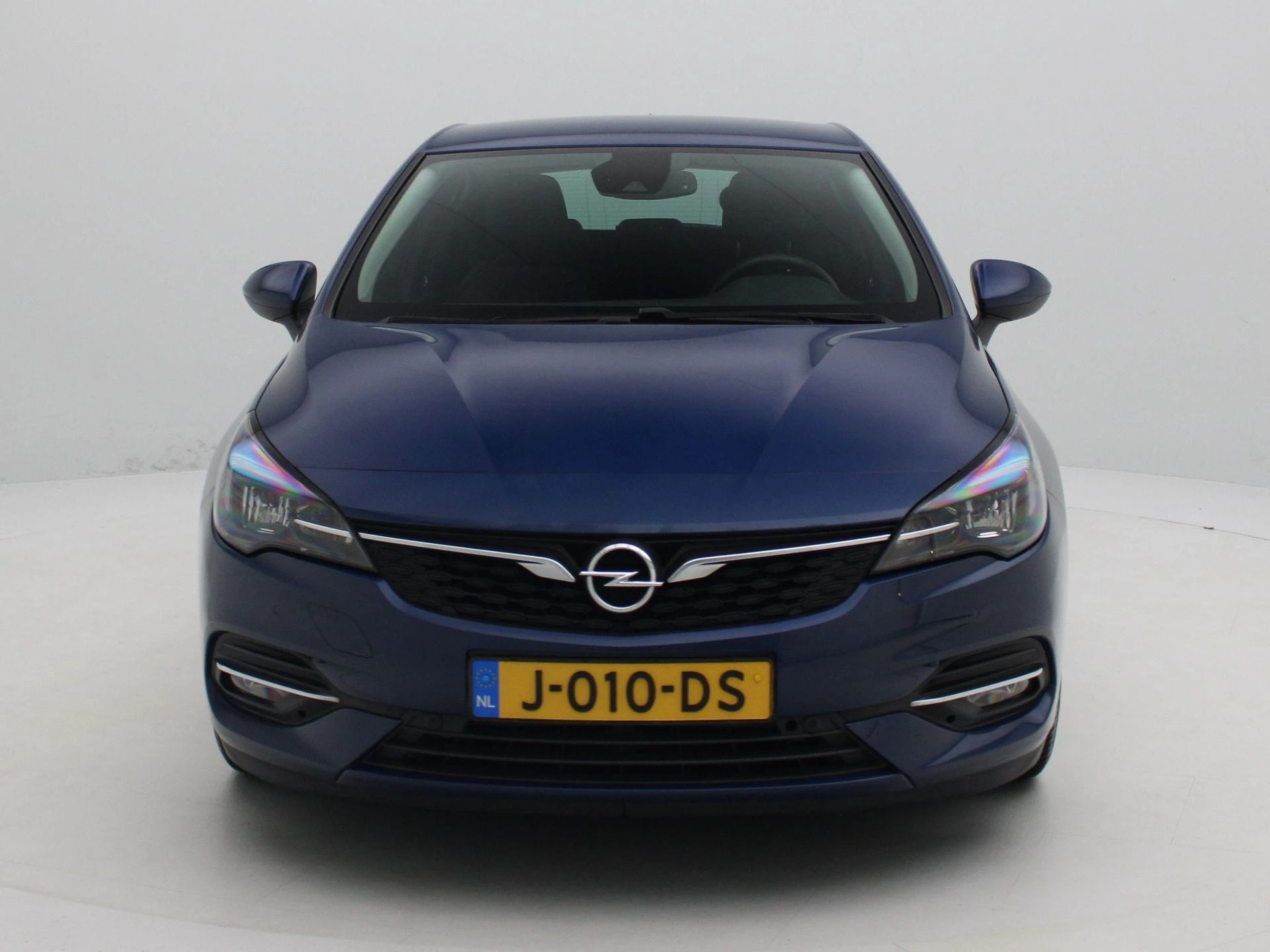 Opel-Astra-image-2