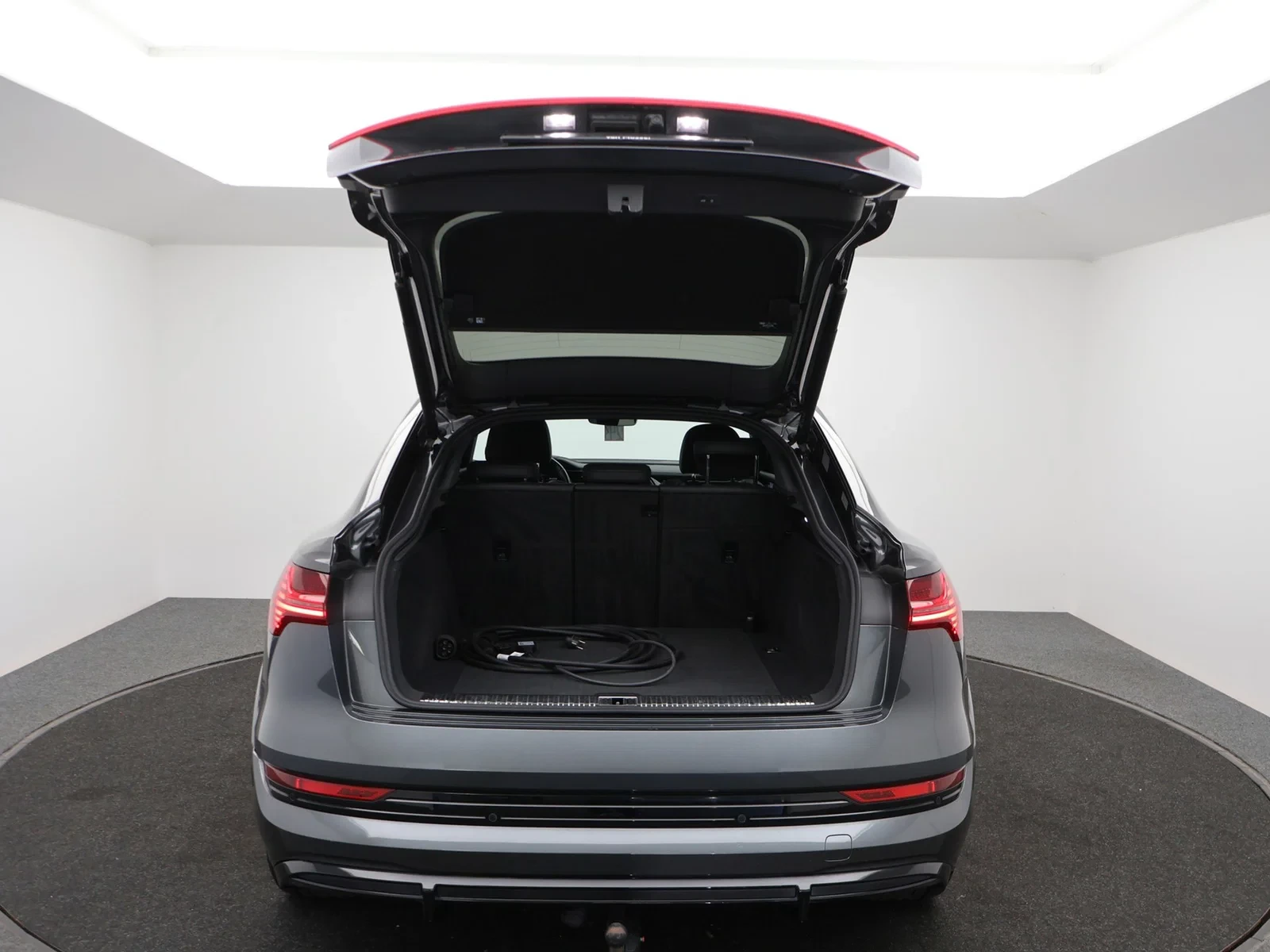 Audi-e-tron-image-10