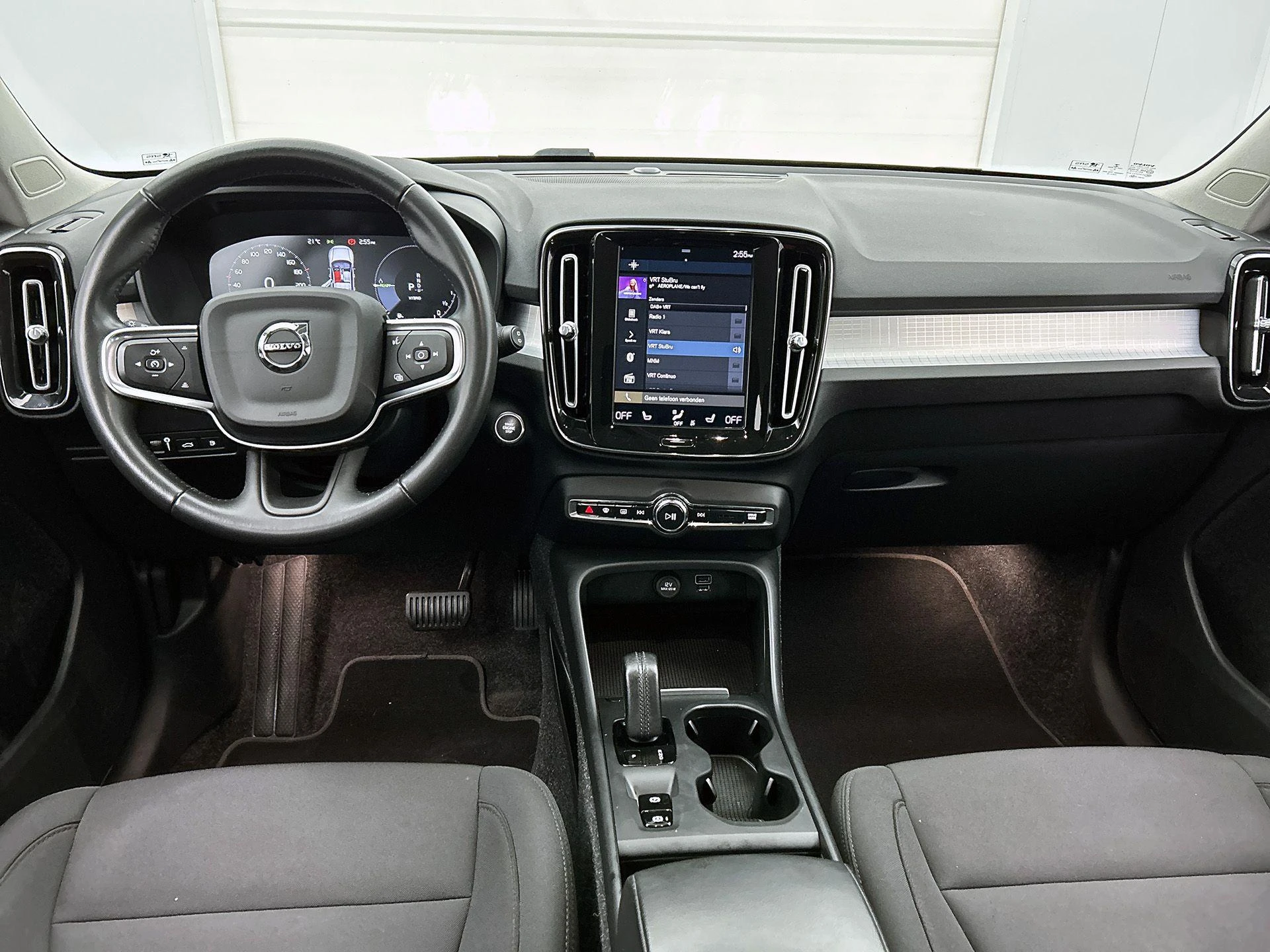 Volvo-XC40-image-22