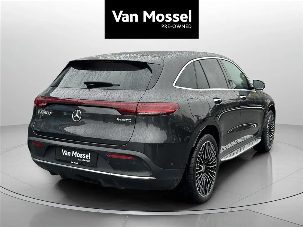 Mercedes-Benz-EQC-image-4