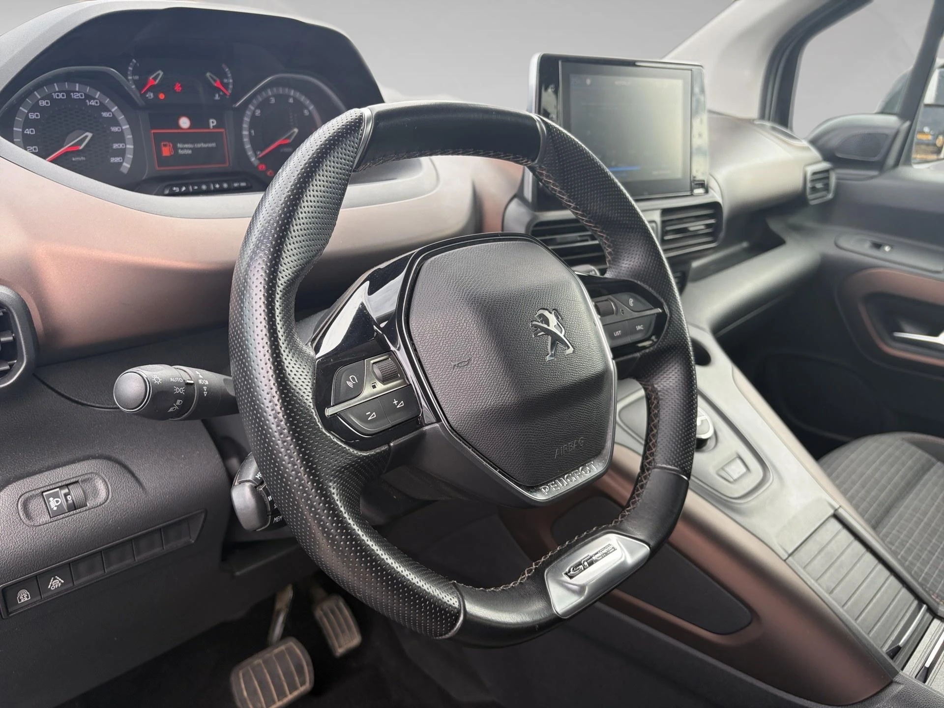 Peugeot-Rifter-image-6