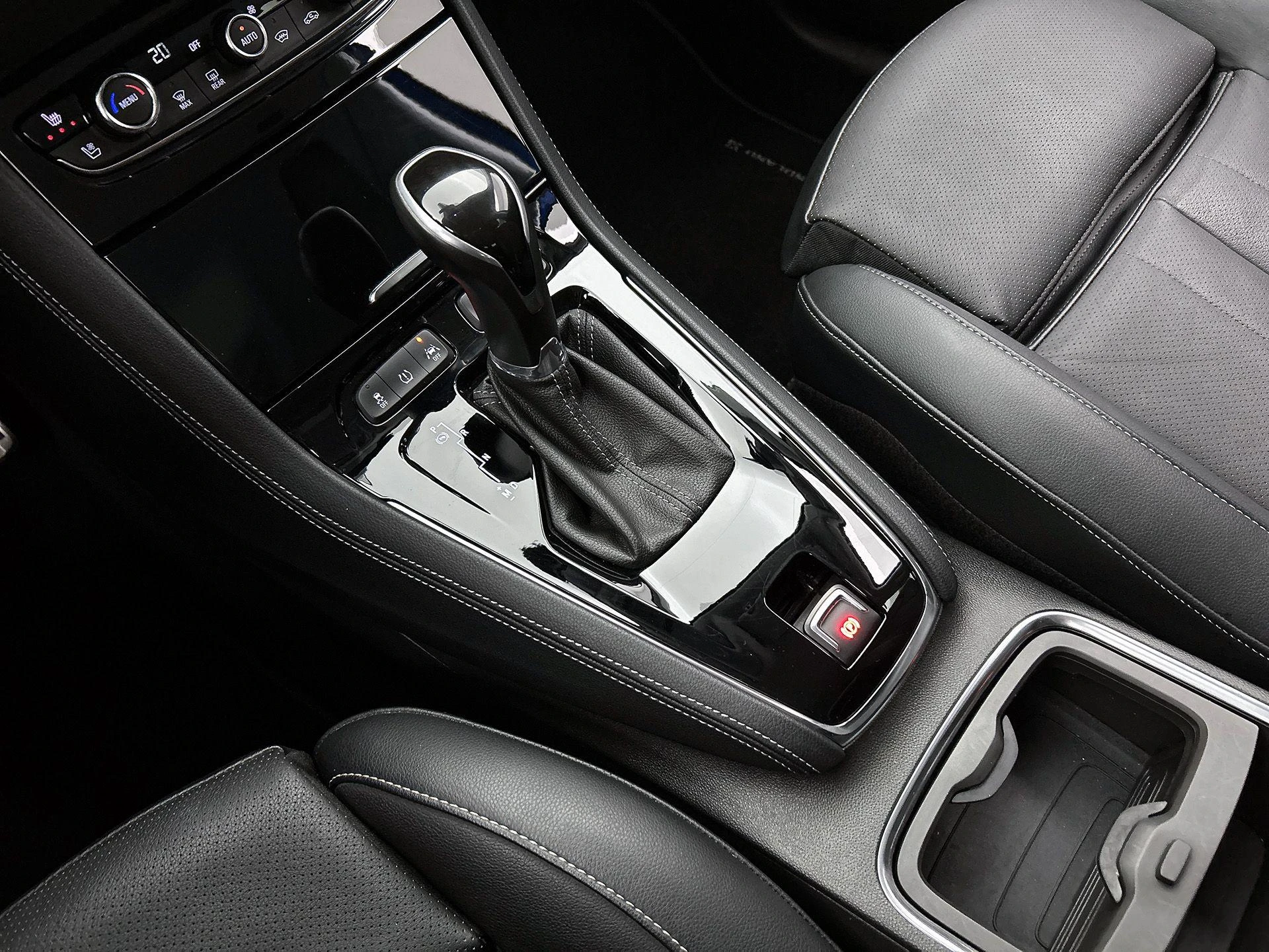 Opel-Grandland X-image-32