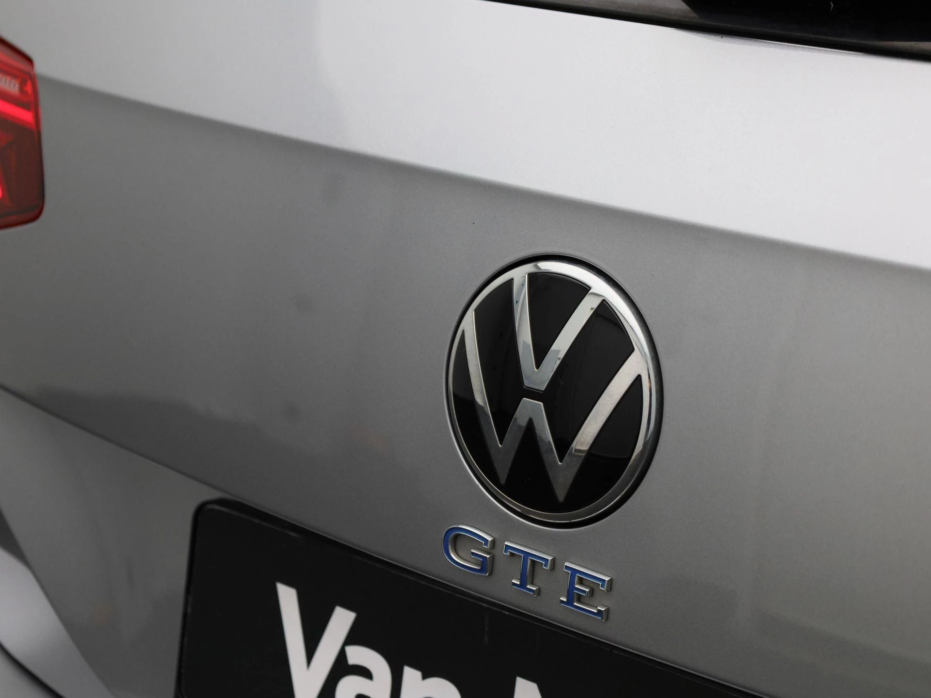 Volkswagen-Passat-image-50