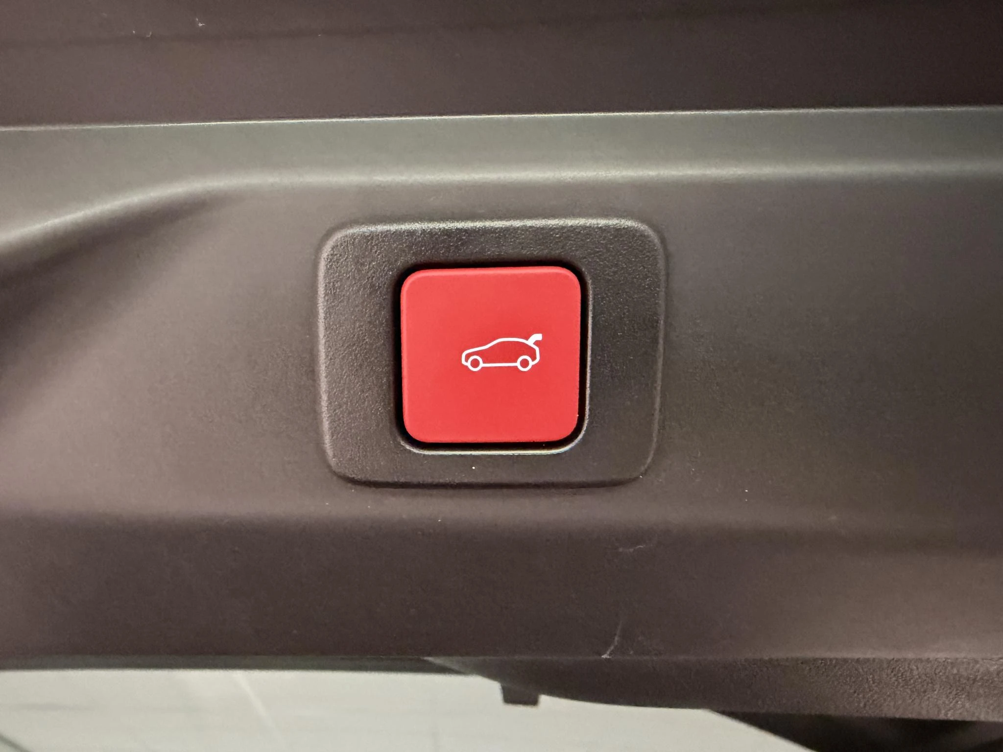 Peugeot-e-3008-image-24