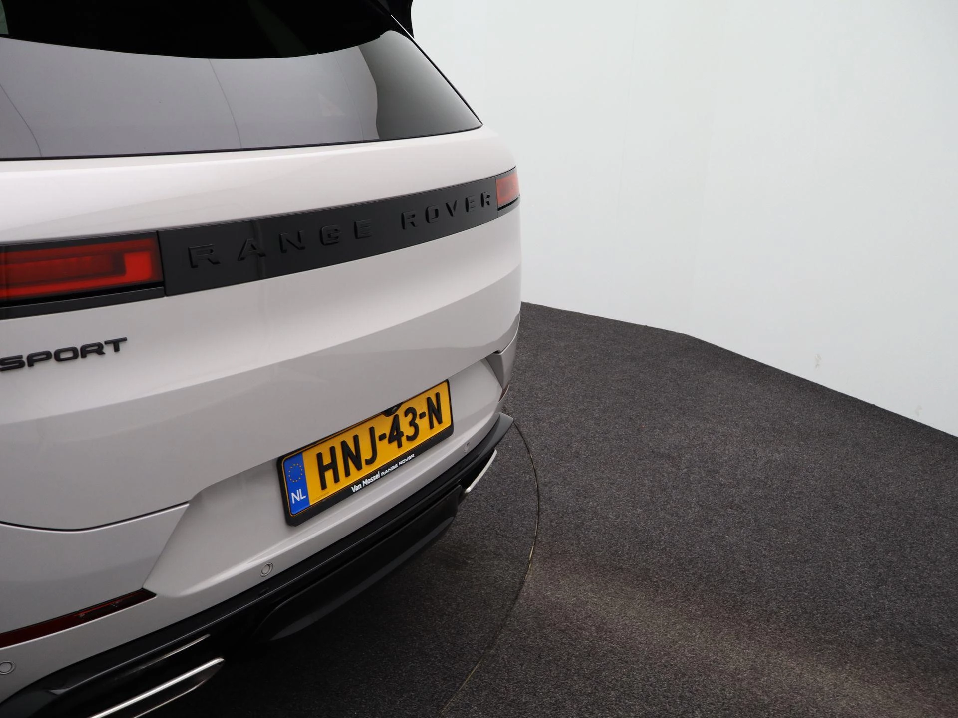 Land Rover-Range Rover Sport-image-44