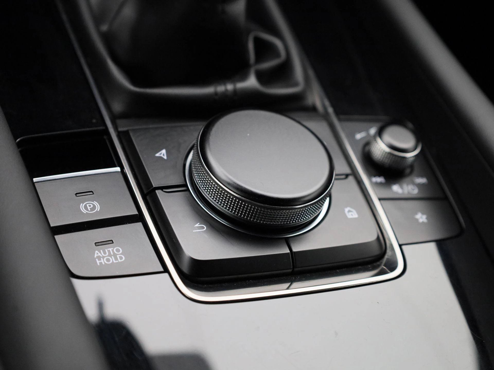 Mazda-3-image-18