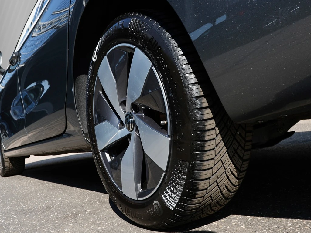 Volkswagen-Passat-image-4