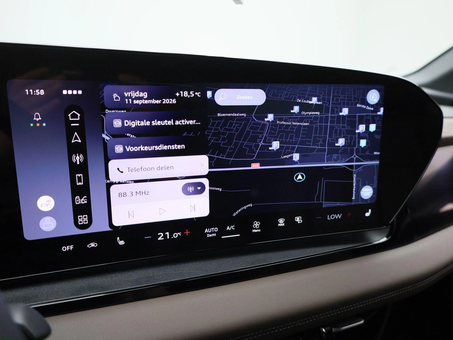 Audi-Q6 e-tron-image-25