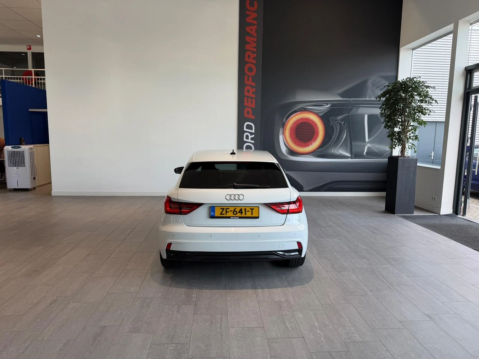 Audi-A1 Sportback-image-4