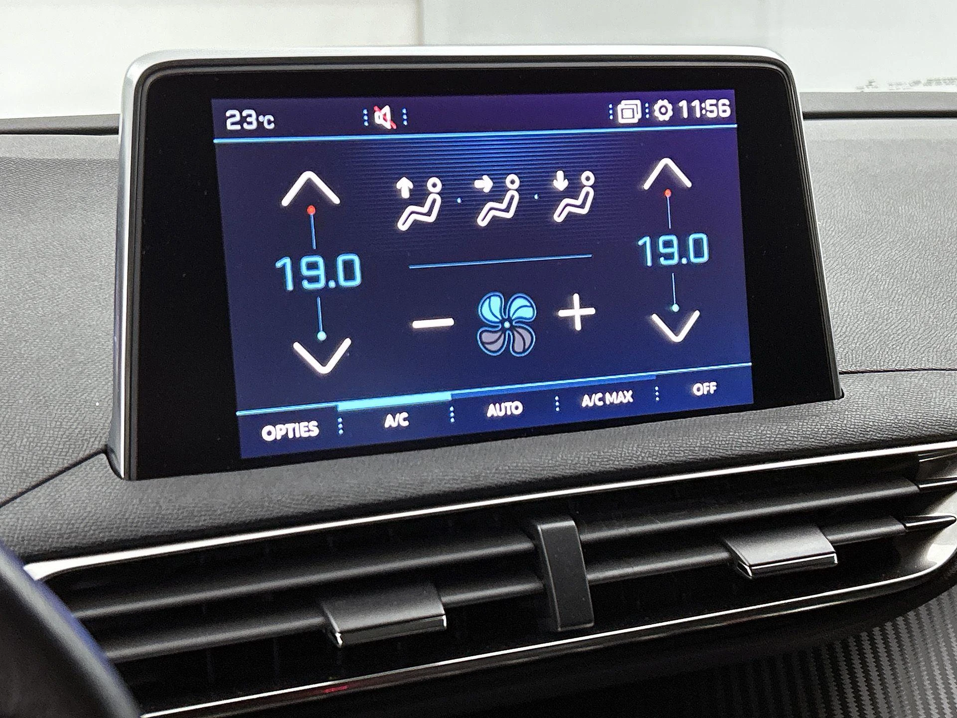 Peugeot-5008-image-23