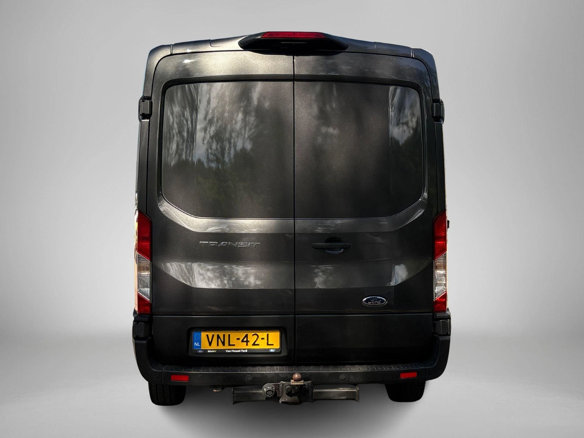 Ford-Transit-image-2