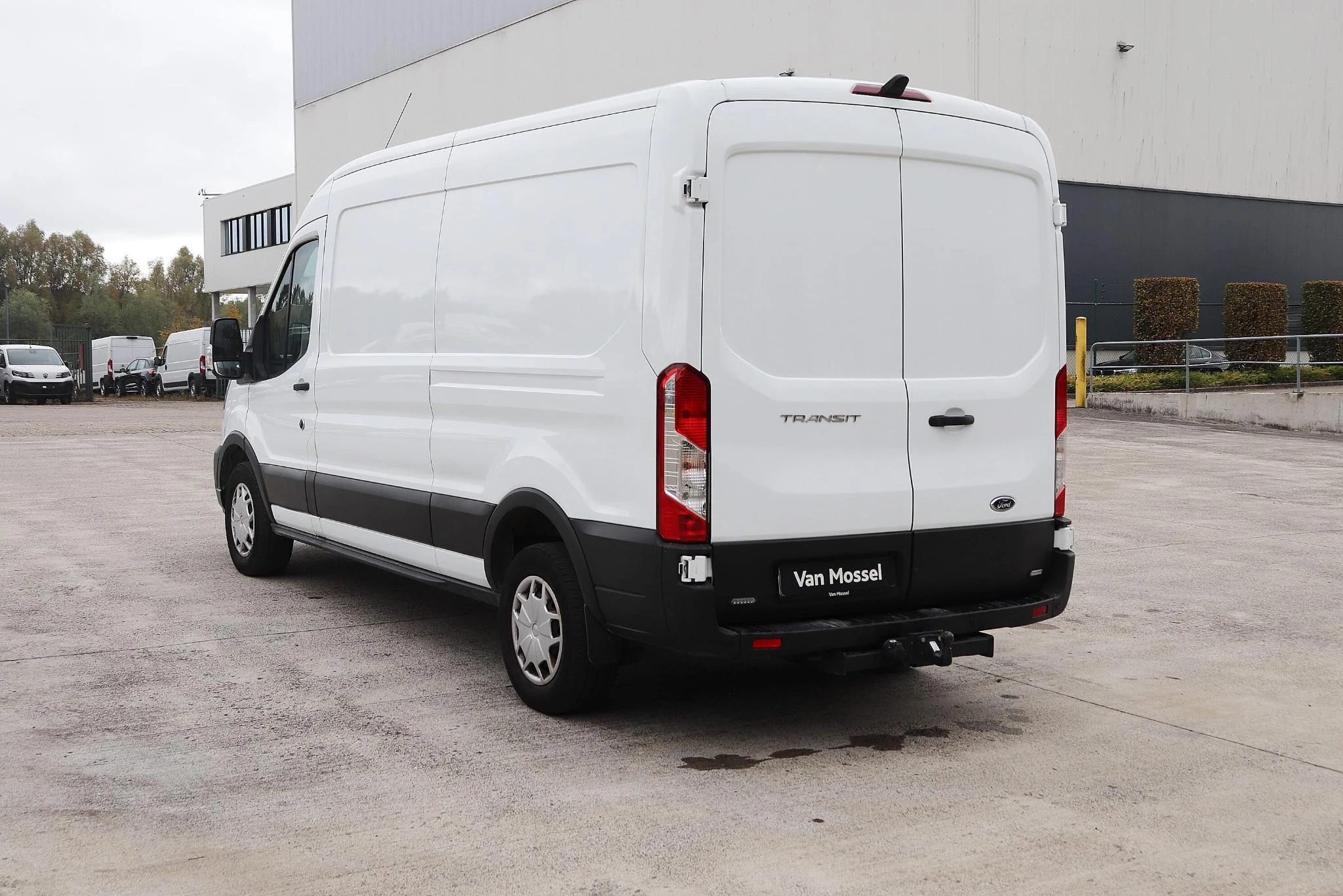 Ford-Transit-image-3