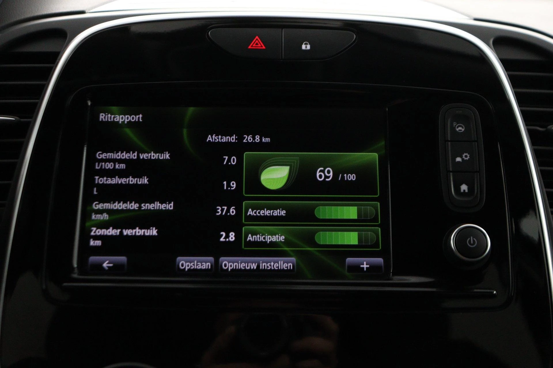 Renault-Captur-image-48