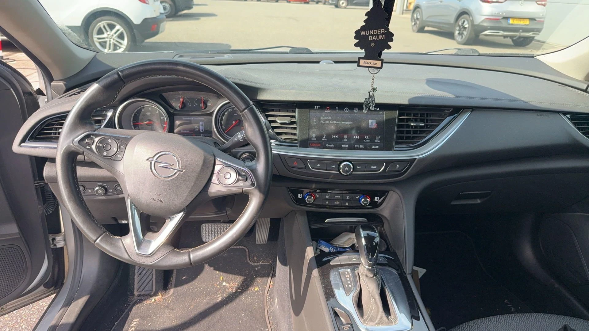 Opel-Insignia-image-7