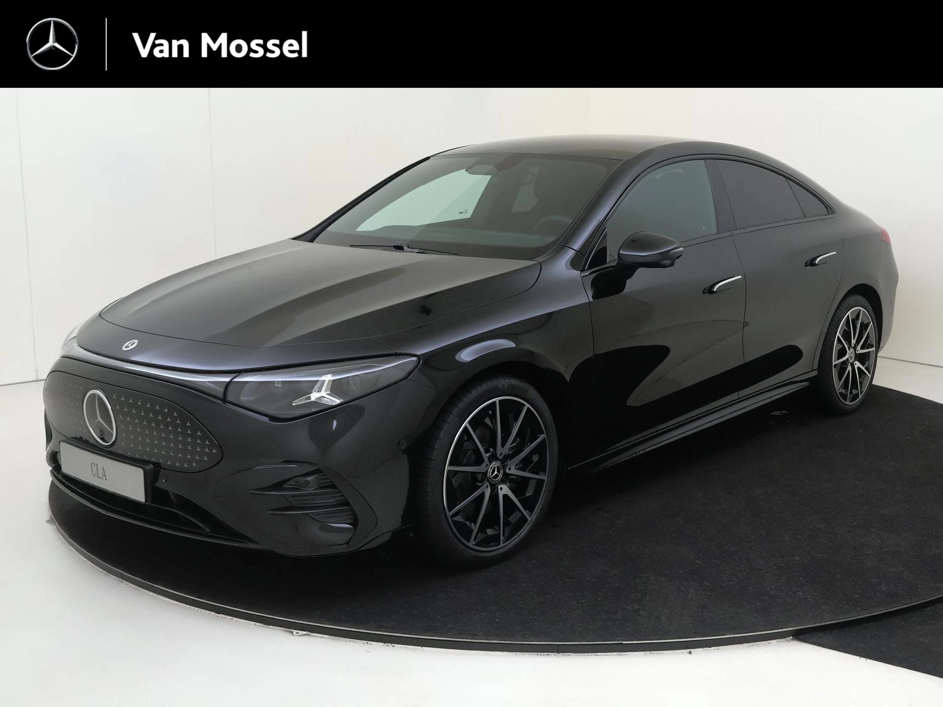 Mercedes-Benz-CLA-image-0