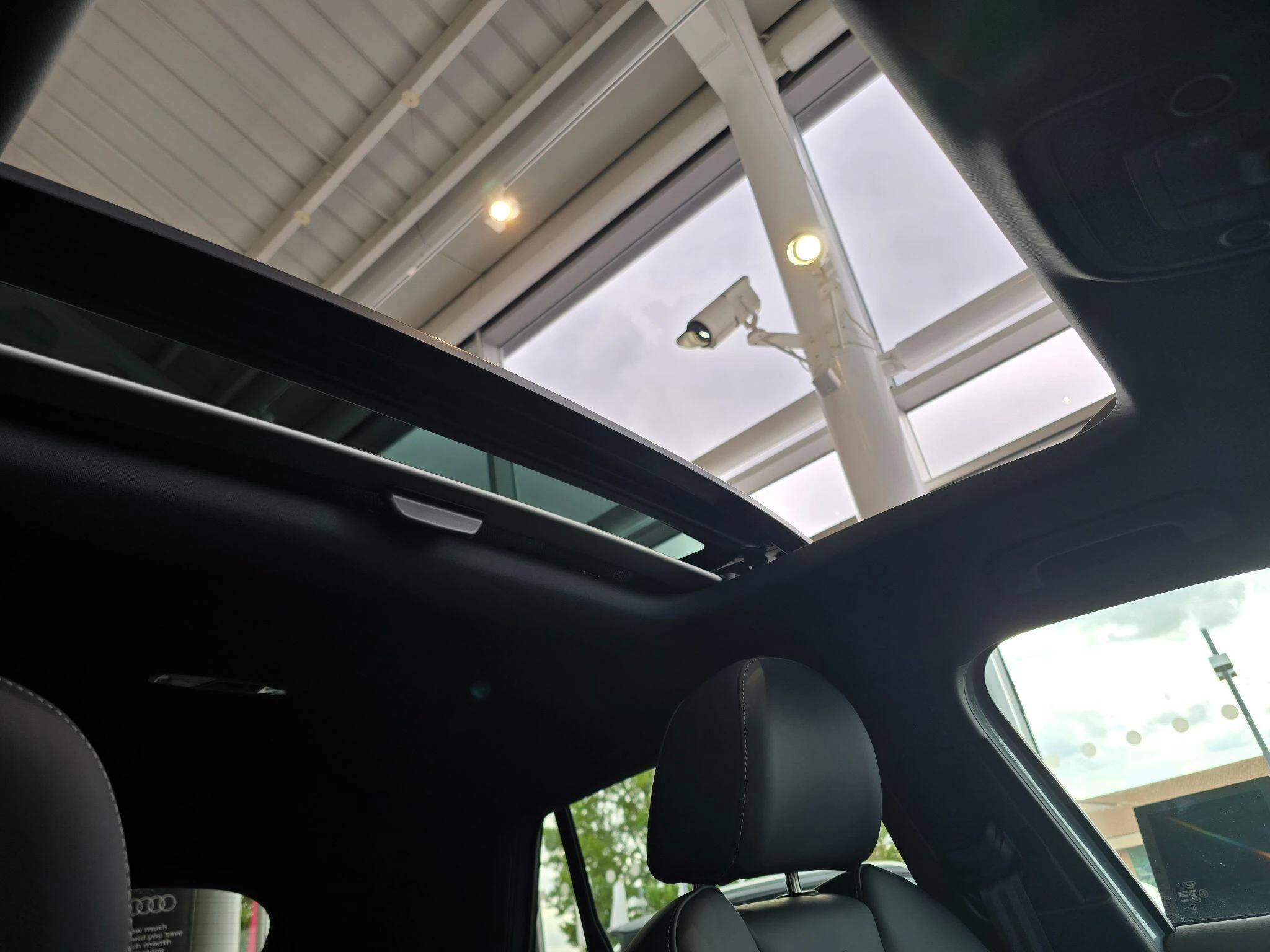 Audi-SQ2-image-39