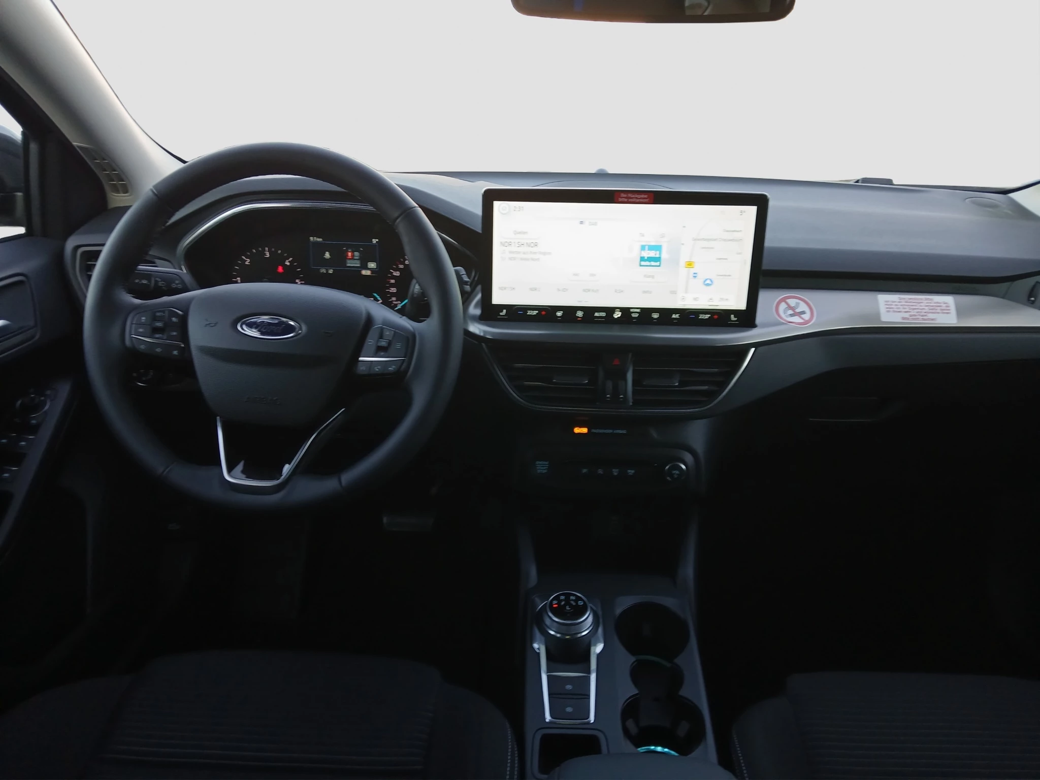 Ford Focus Titanium Edition Turnier AUT | LED | NAV | KAM | SHA | PDC | WI-PKT