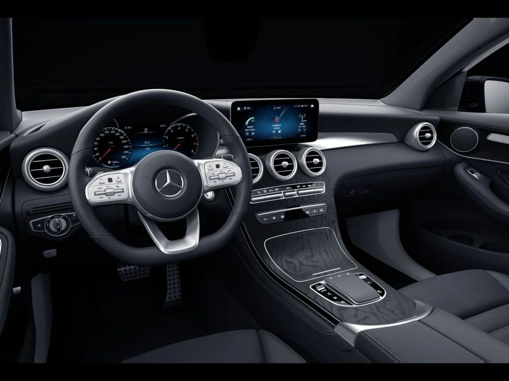 Mercedes-Benz-GLC 200-image-8