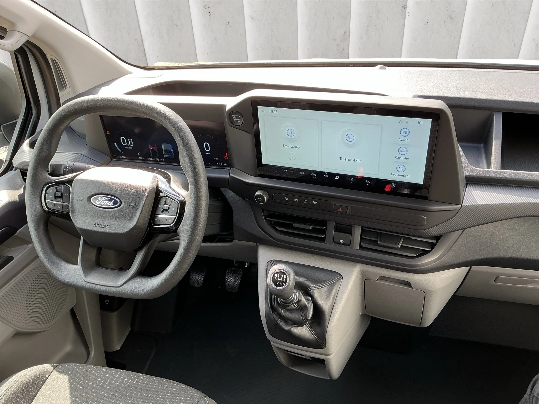 Ford-Transit Custom-image-11