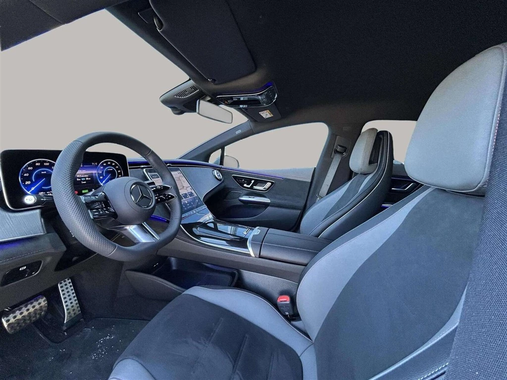 Mercedes-Benz-EQE-image-9