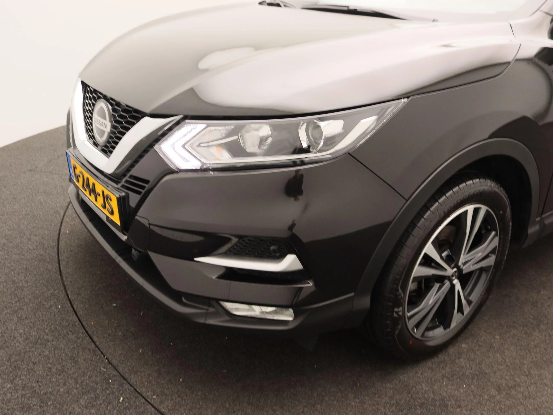Nissan-QASHQAI-image-15