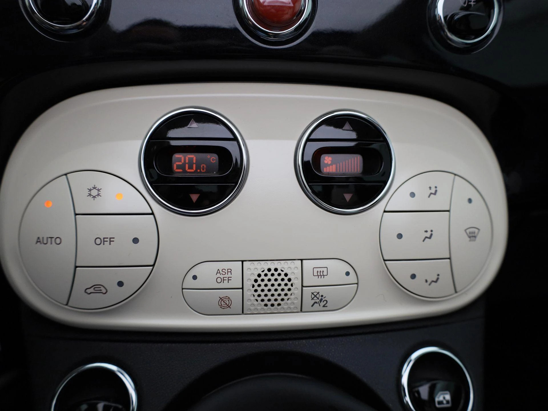 Fiat-500C-image-14
