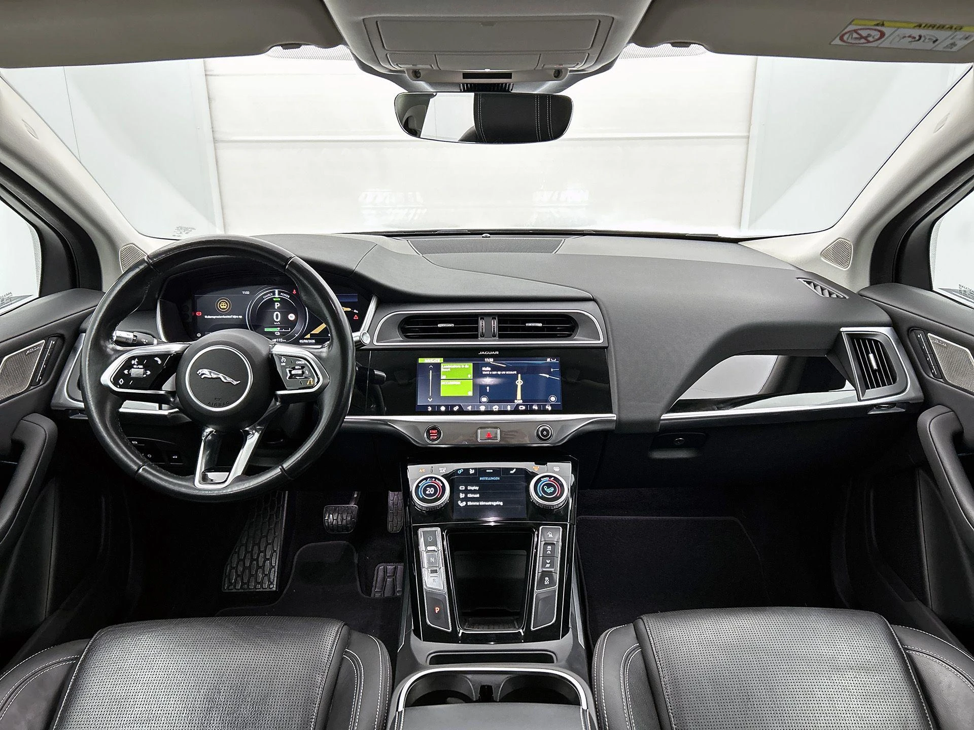 Jaguar-I-PACE-image-26
