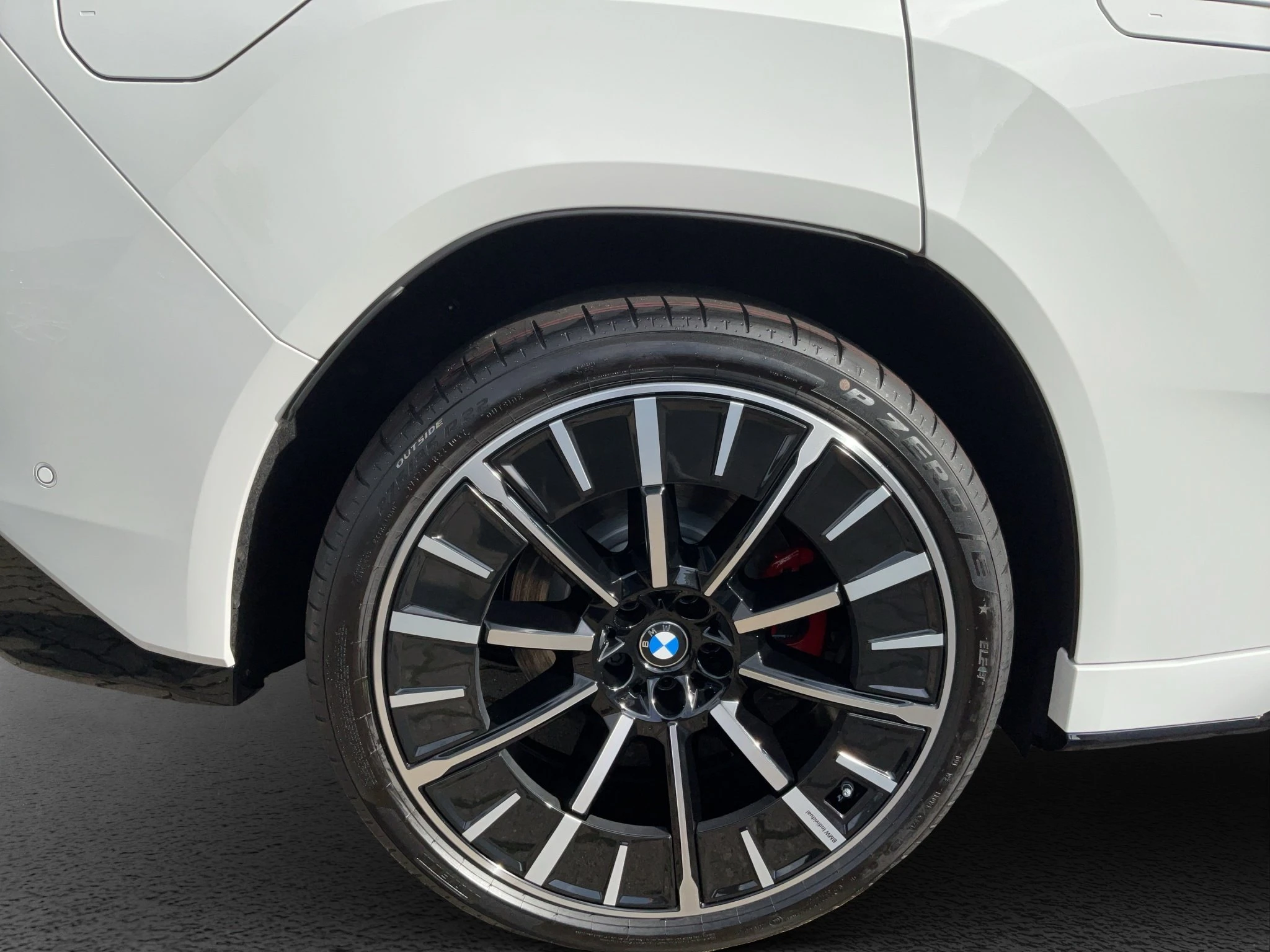 BMW-iX3-image-8