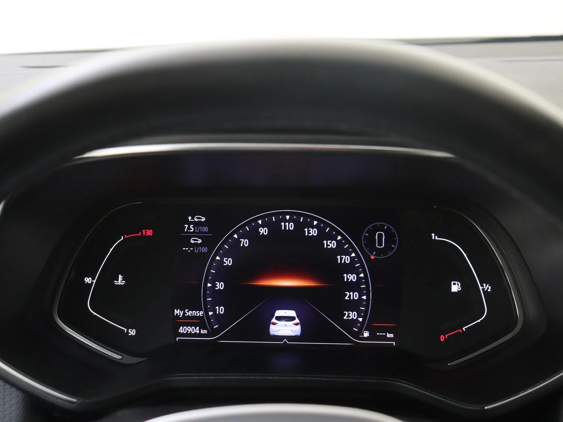 Renault-Clio-image-11