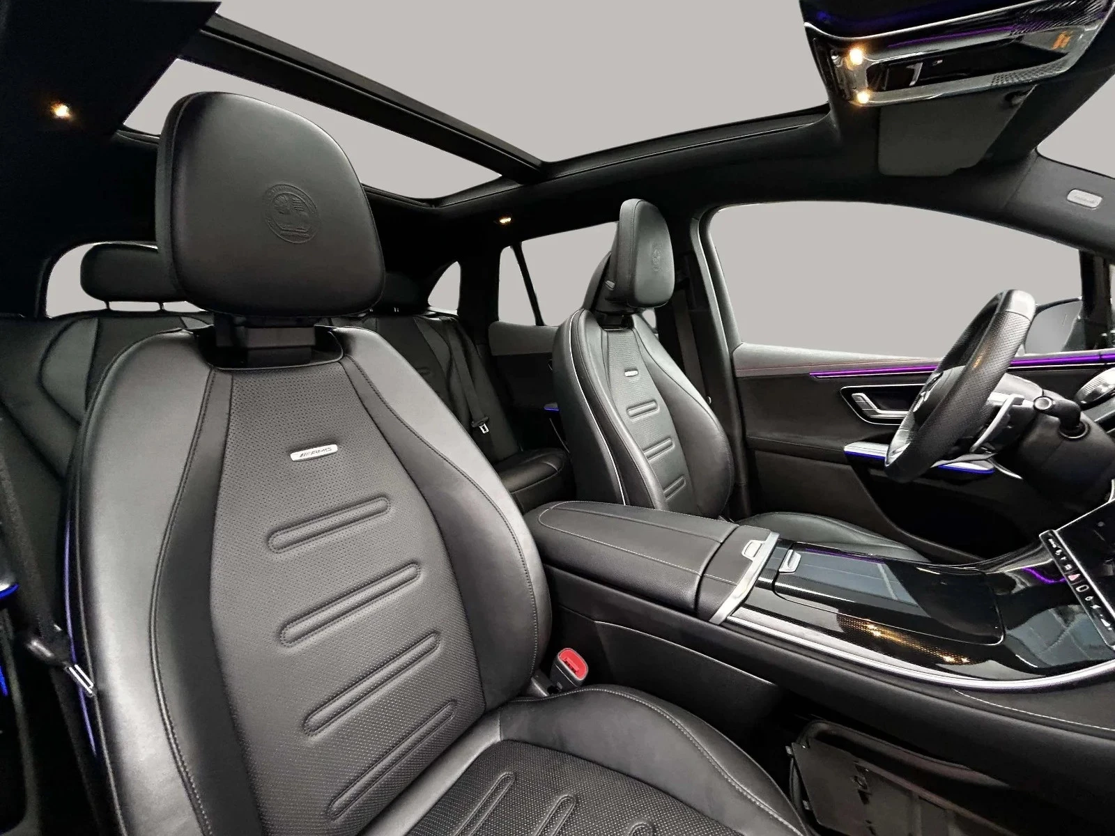 Mercedes-Benz-EQE-image-12