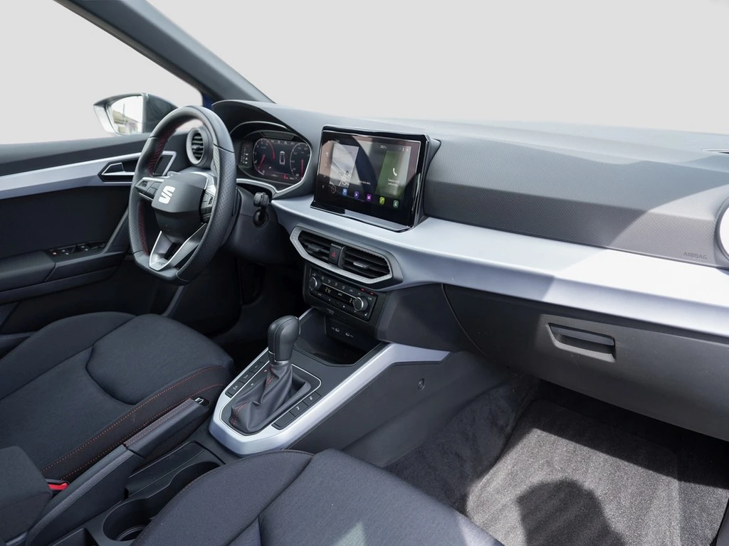 SEAT-Arona-image-8