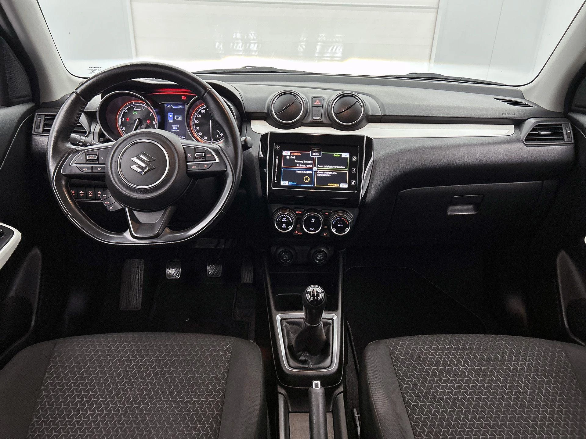 Suzuki-Swift-image-19