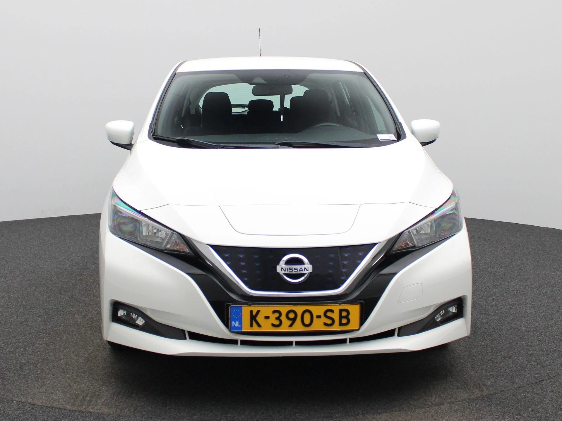 Nissan-Leaf-image-2