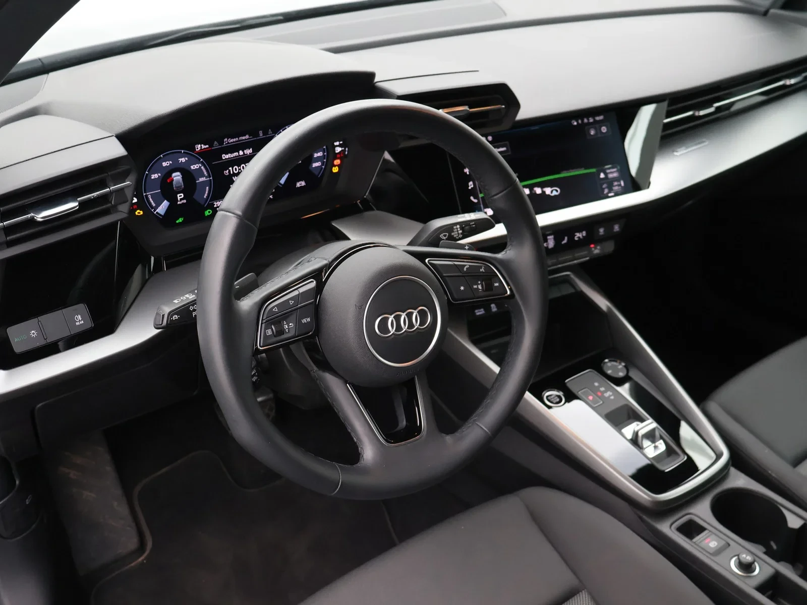 Audi A3 Sportback PHEV Audi A3 Sportback Attraction 40TFSIe 204PK *AUTOMAAT*VIRTUAL COCKPIT*ACC*LANE-ASSIST*APP-CONNECT*KEY